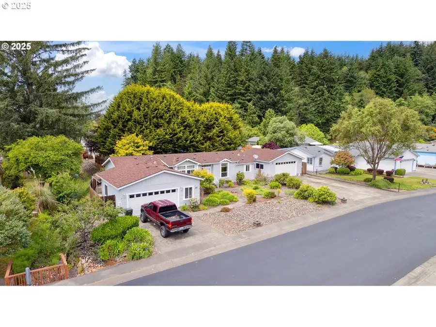221 Lakeland Dr, Lakeside, OR 97449 - Image #3