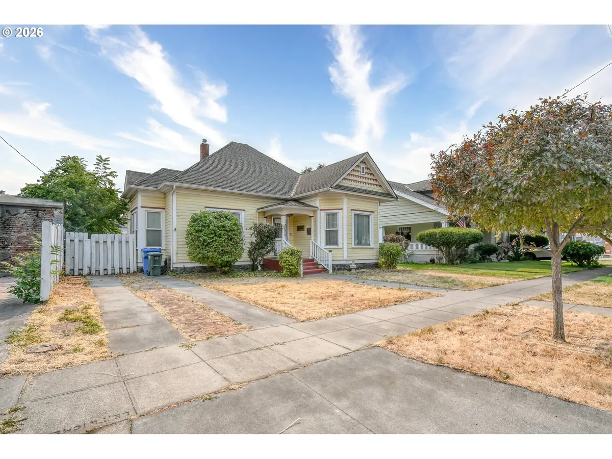 114 SE 7th St, Pendleton, OR 97801 - #1