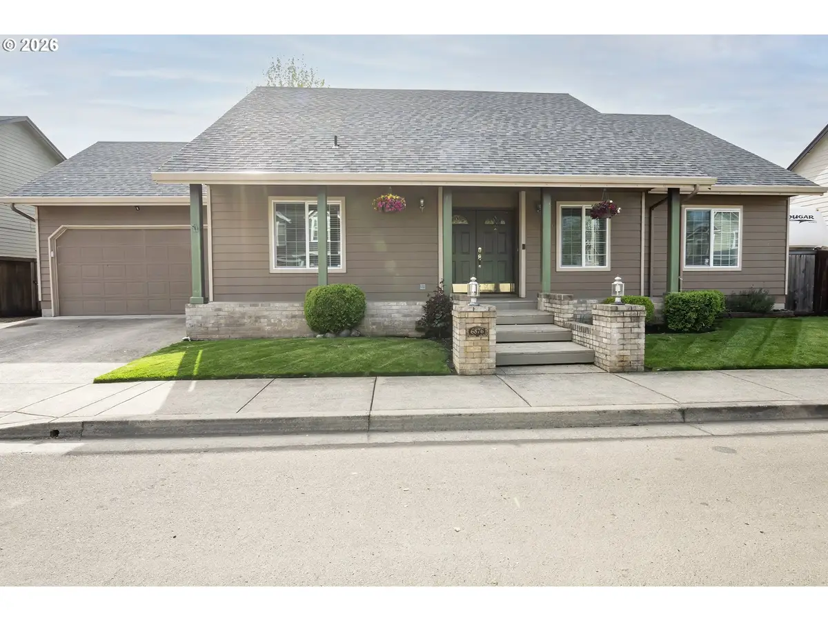 6876 Simeon Dr, Springfield, OR 97478 - #1