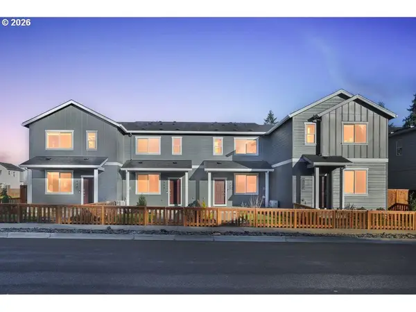 444 SW 32nd St, BattleGround, WA 98604