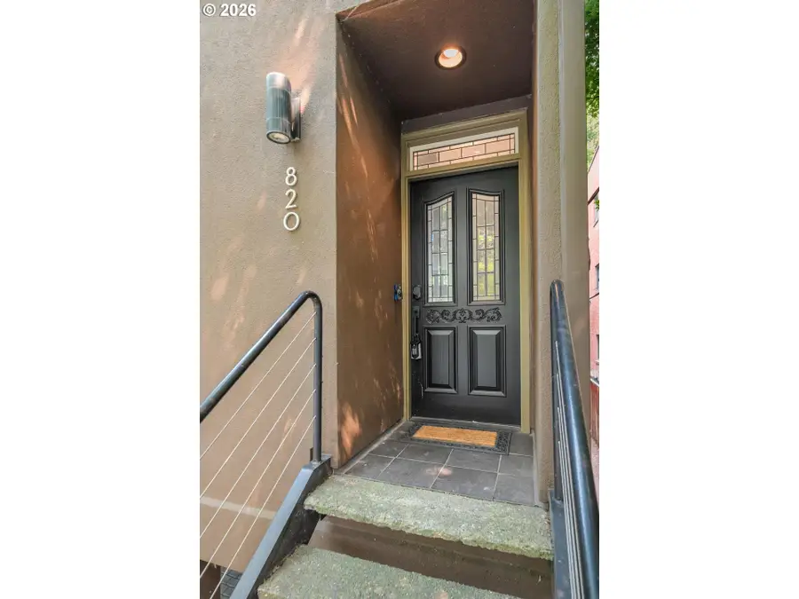 820 NW 22nd Ave, Portland, OR 97210 - #3