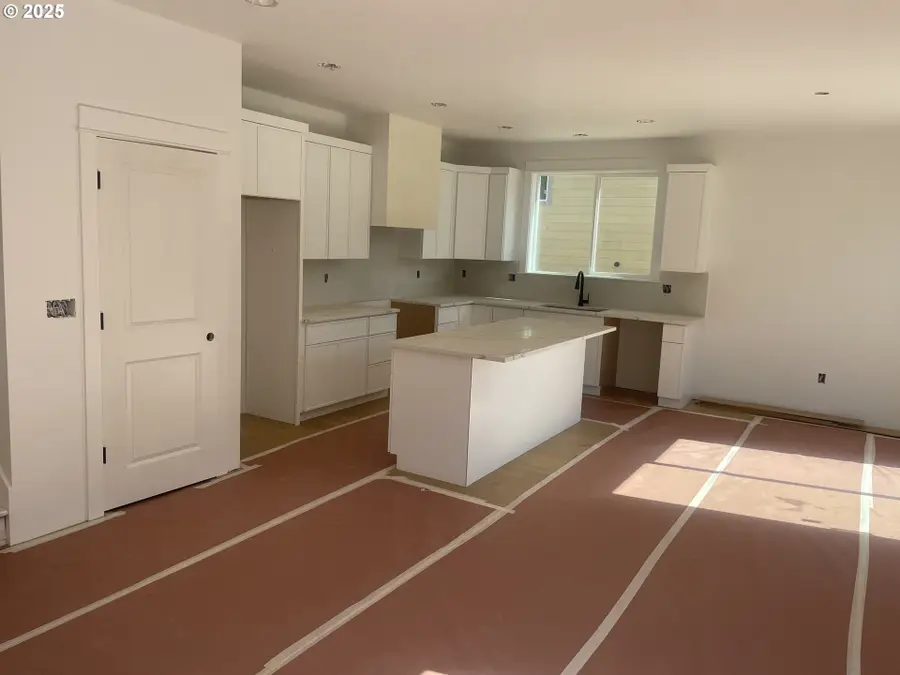 2263 SW Phyllis Pl, Gresham, OR 97080 - #3