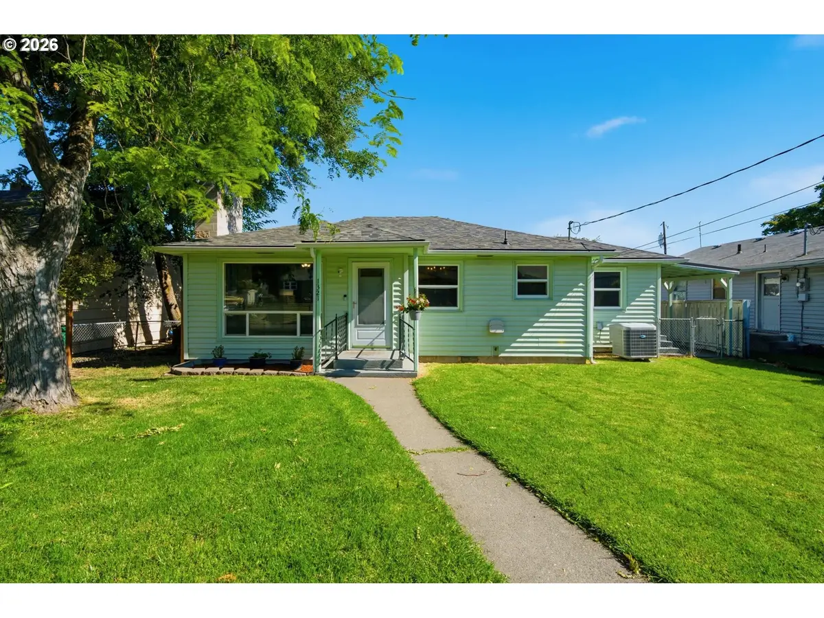 1321 E 13th St, The Dalles, OR 97058 - #1