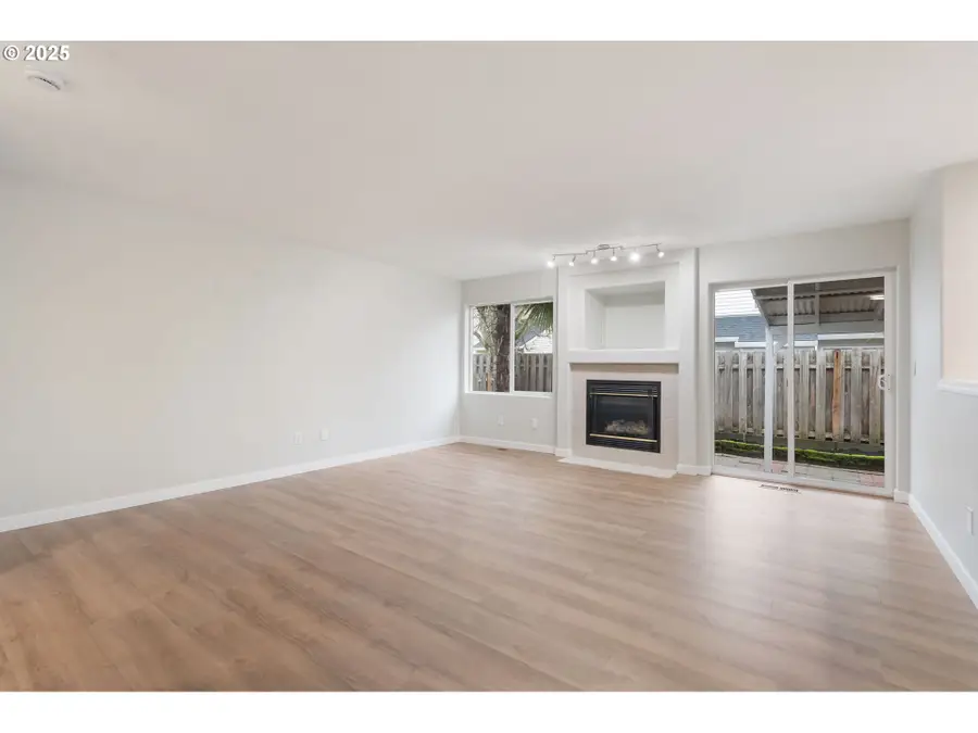 5016 NE Candlewood Pl, Hillsboro, OR 97124 - Image #3