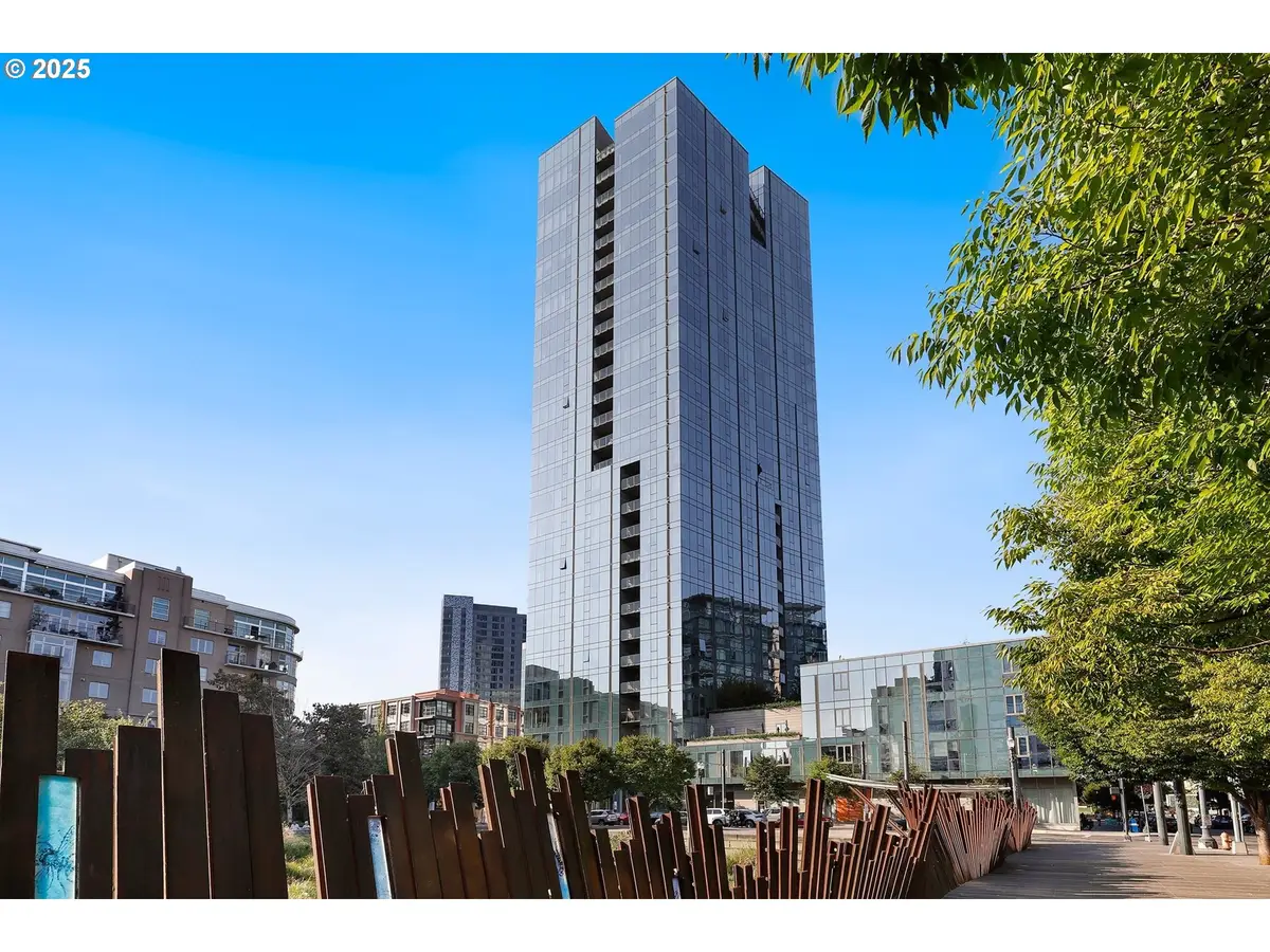 1075 NW Northrup St #419, Portland, OR 97209 - #1