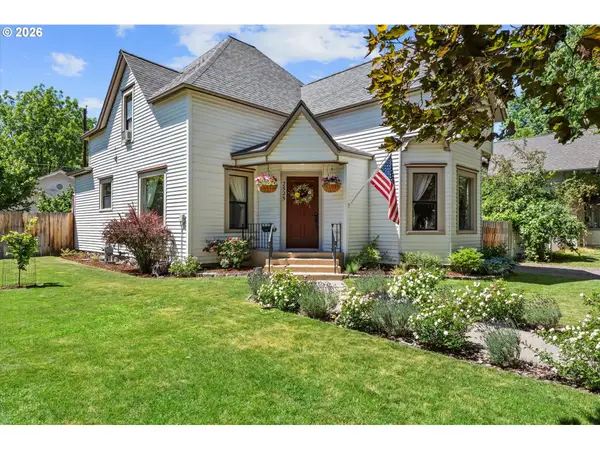 2525 1st St, BakerCity, OR 97814