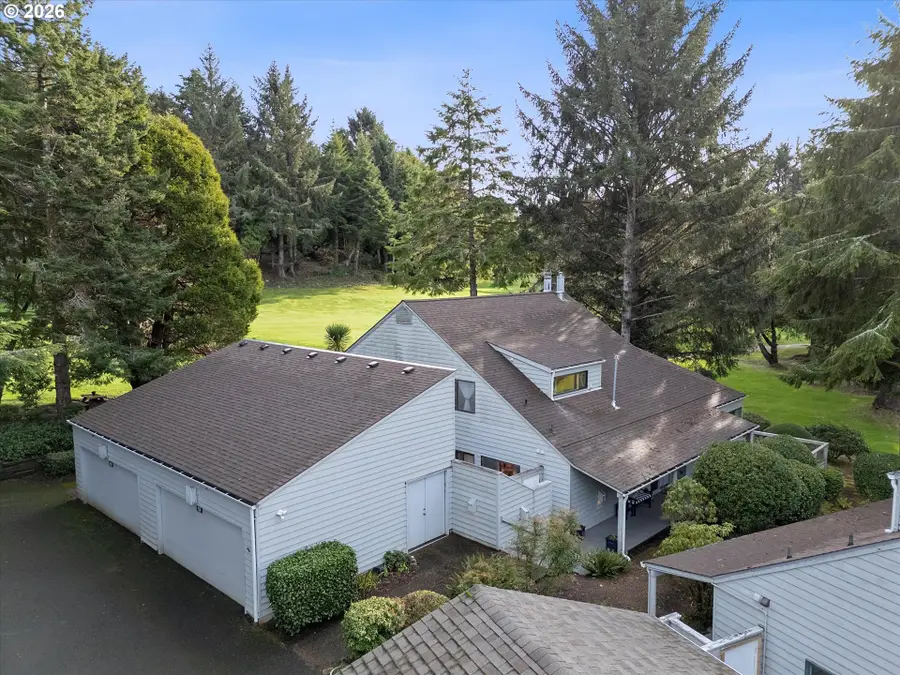 600 Island Dr #15, Lincoln Beach, OR 97388 - Image #2