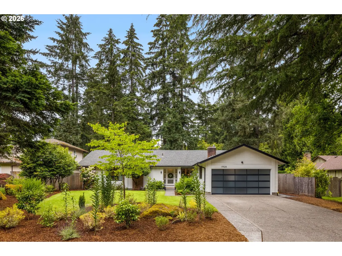 19025 Indian Springs Cir, Northwest Clackamas, OR 97035 - #1