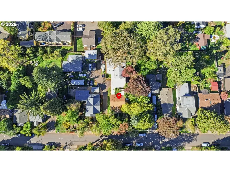 260 N Grand St, Eugene, OR 97402 - #2