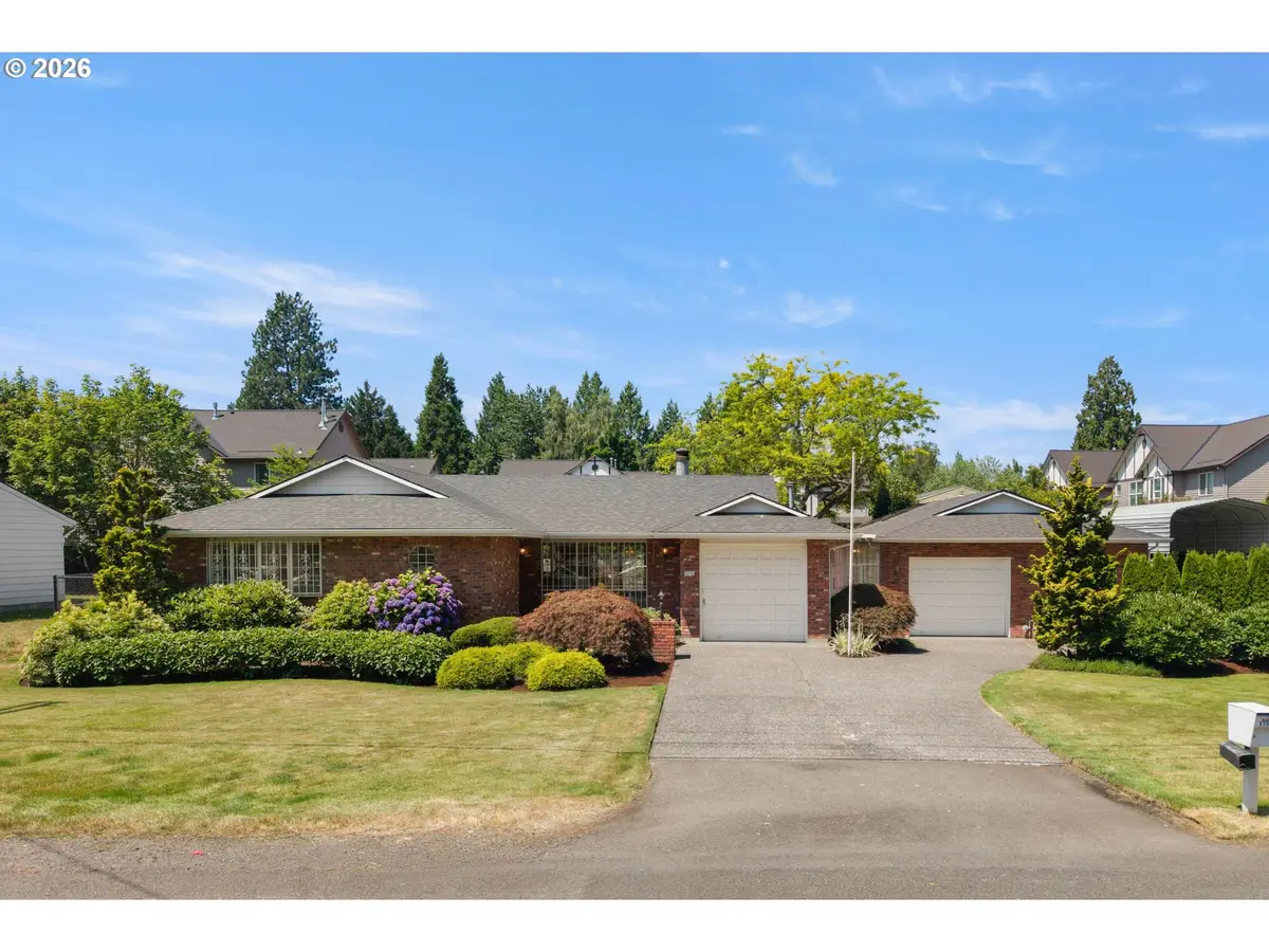 1715 NE 169th Ave, Portland, OR 97230 - #1
