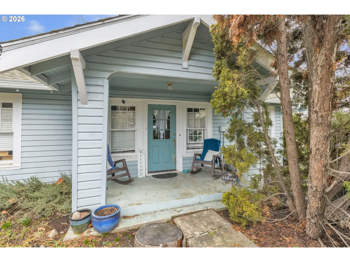 1560 SE Hamilton St, Roseburg, OR 97470 - Image #1