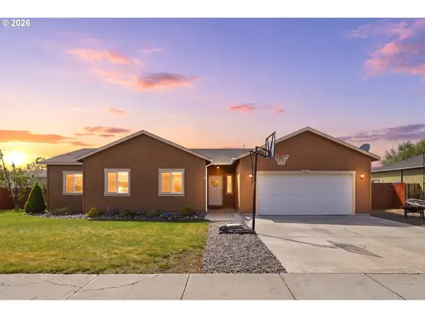 213 Sandy Ct, Boardman, OR 97818