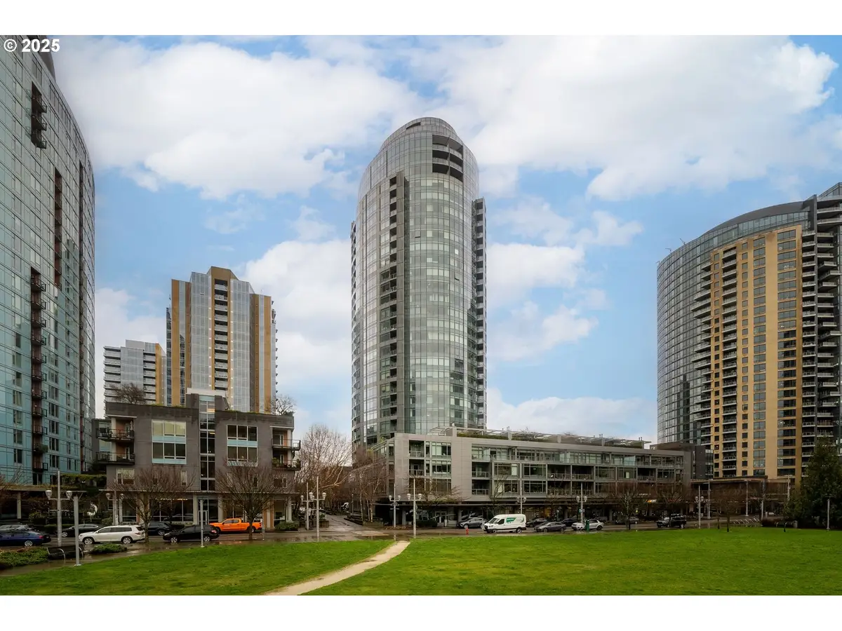 3601 S River Pkwy #800, Portland, OR 97239 - Image #1