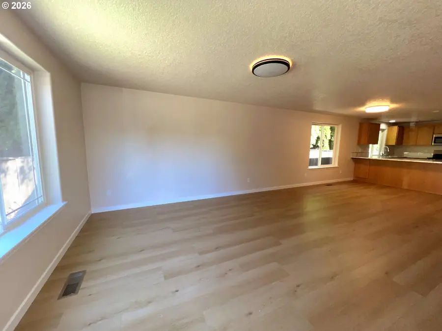 2222 NE 86th Ave, Vancouver, WA 98664 - #3