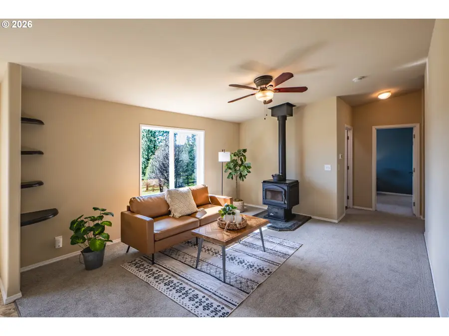 206 Goldenpine, Goldendale, WA 98620 - #2