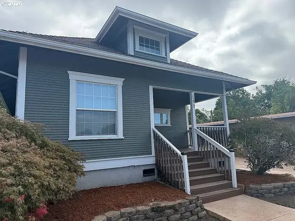 816 NE Baker St, McMinnville, OR 97128