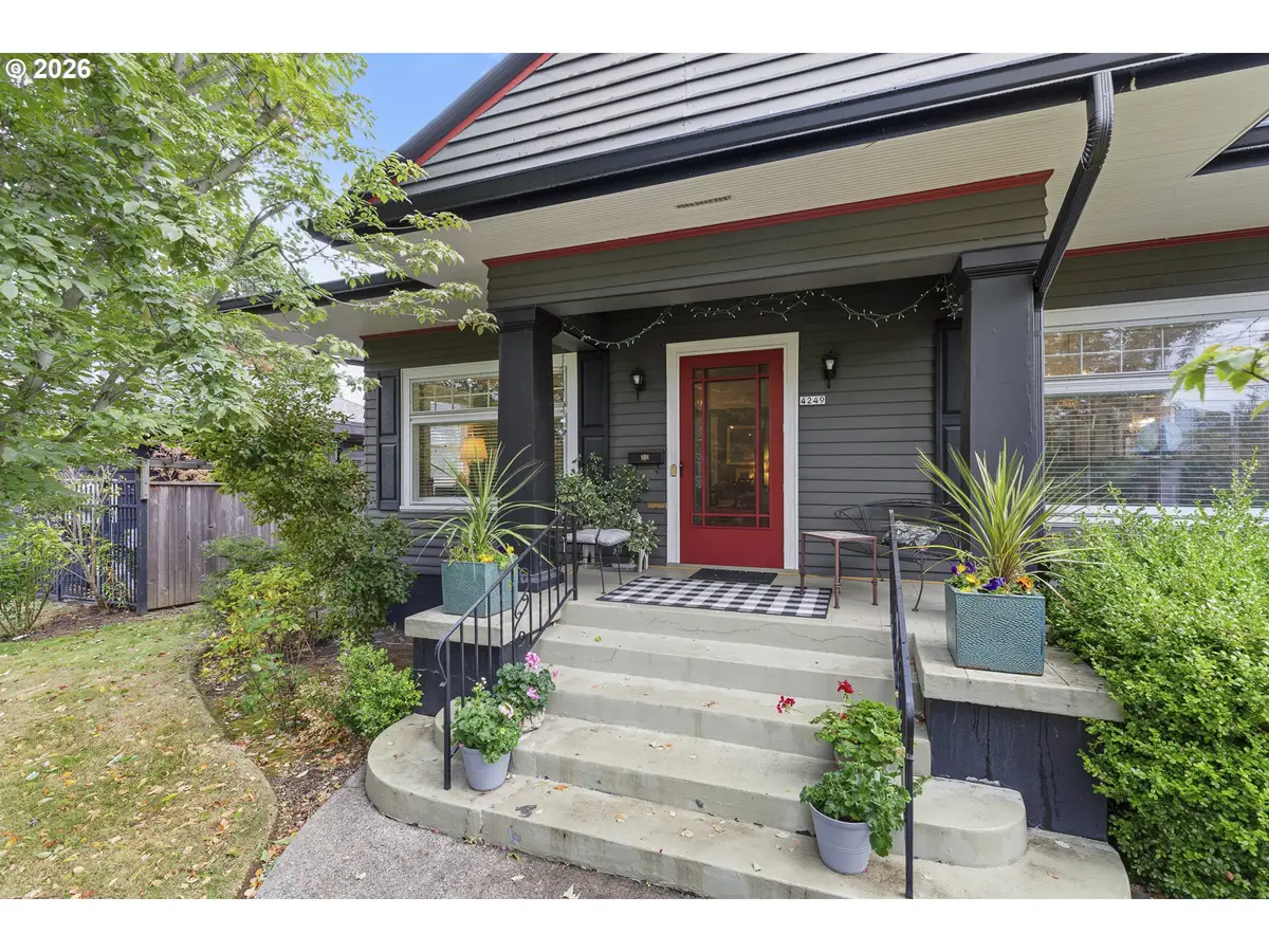 4249 SE Stark St, Portland, OR 97215 - #1