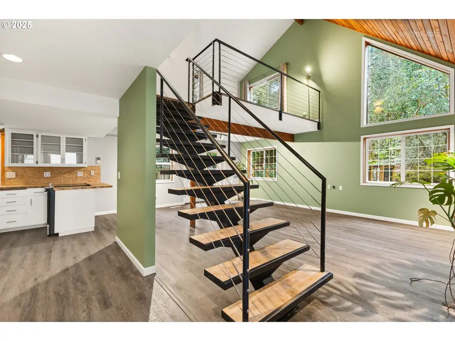 21 Oriole Ln, Lake Oswego, OR 97035 - Image #2