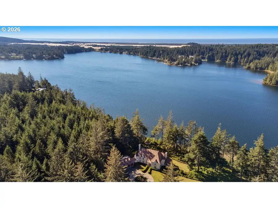 5255 Salal Ct, Florence, OR 97439 - #2