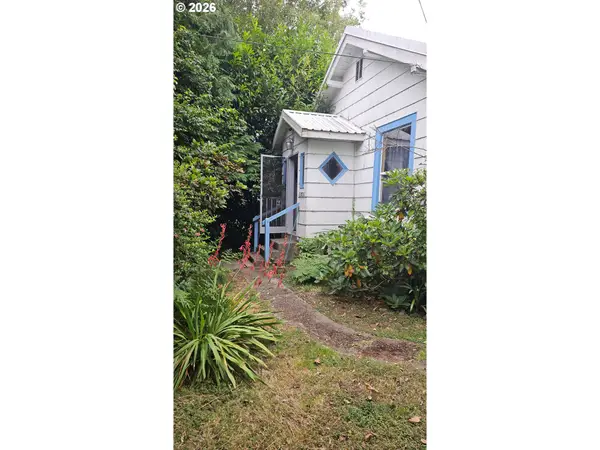 63721 Harriet Rd, CoosBay, OR 97420
