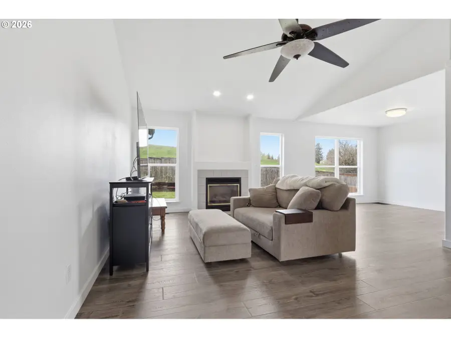 5535 NW Jackson St, Camas, WA 98607 - #2