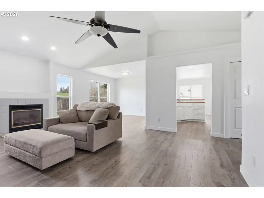 5535 NW Jackson St, Camas, WA 98607 - #3