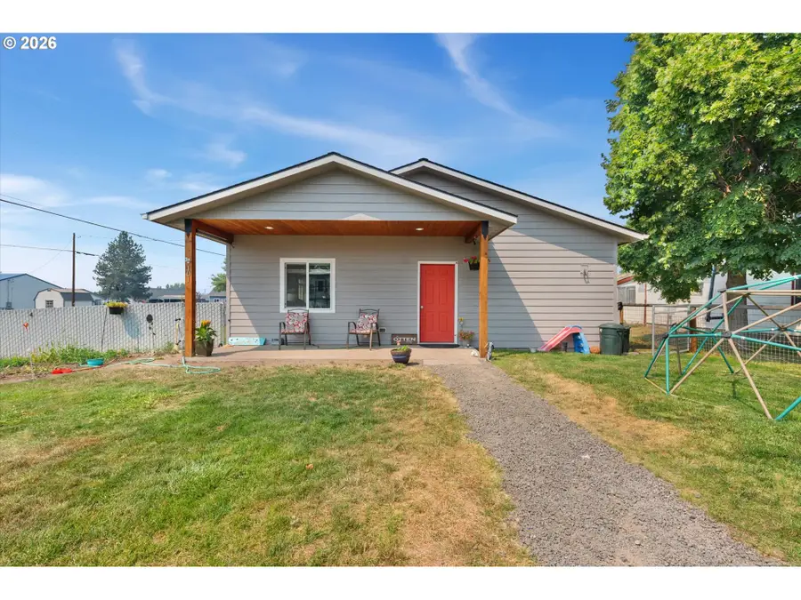 101 E Park St, Enterprise, OR 97828 - #2
