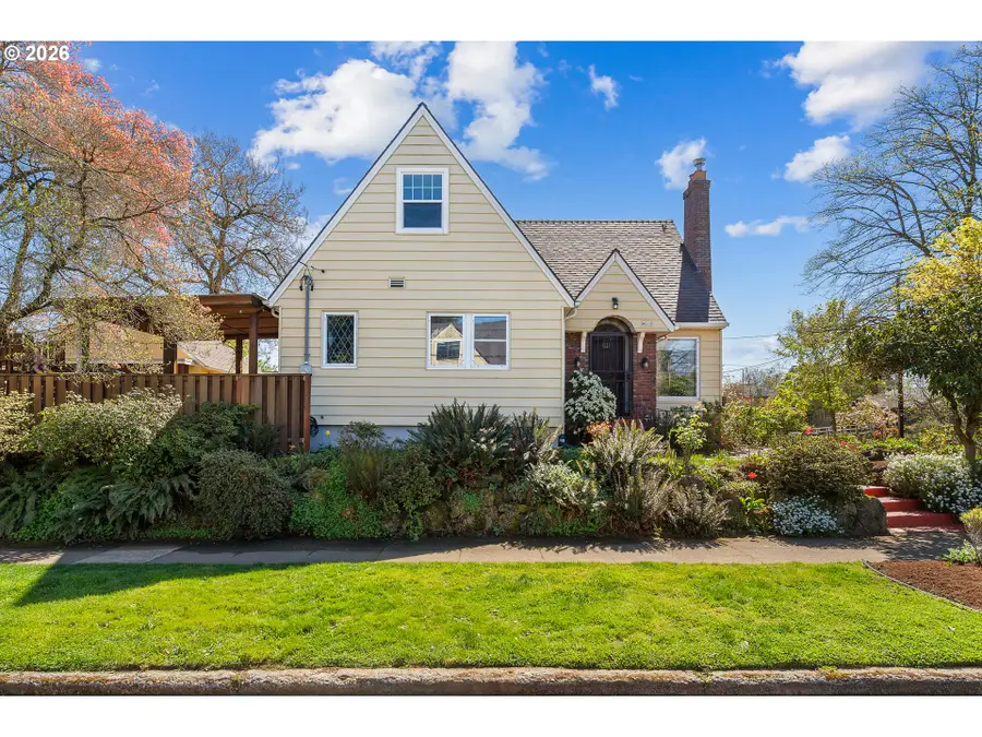 4010 NE Klickitat St, Portland, OR 97212 - #3