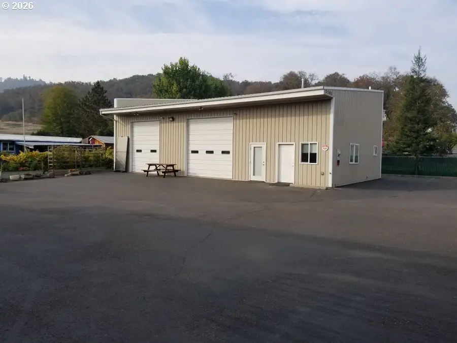 3782 Hooker Rd, Roseburg, OR 97470 - #3