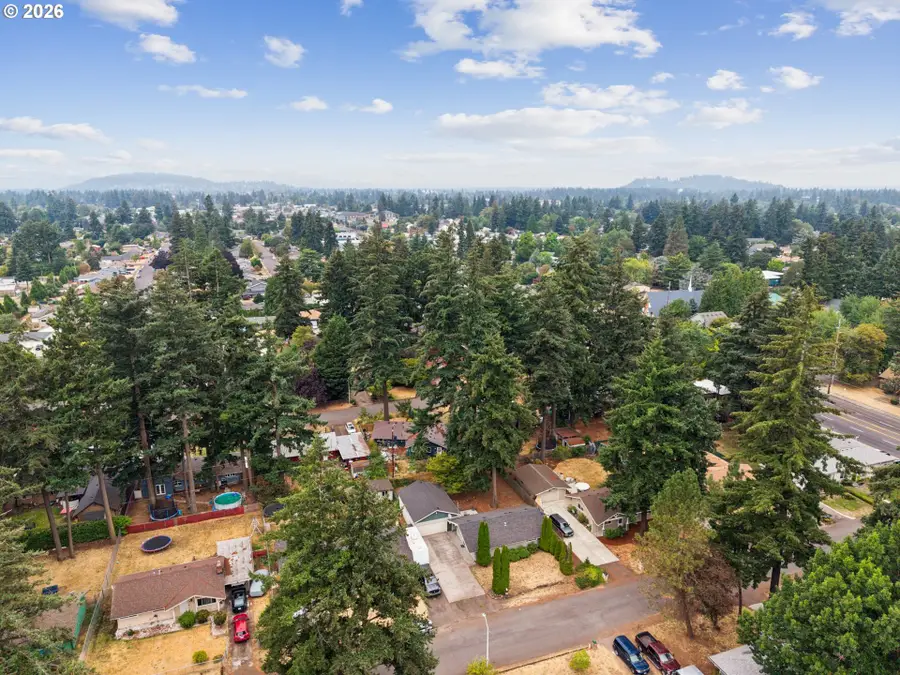 609 SE 137th Ave, Portland, OR 97233 - #2