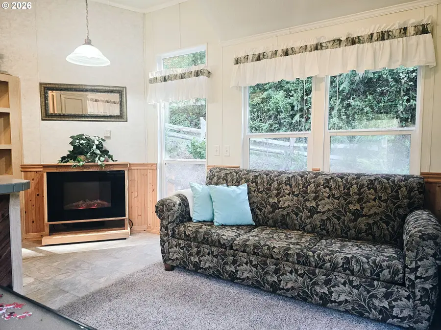 89491 Sutton Pl, Florence, OR 97439 - #3