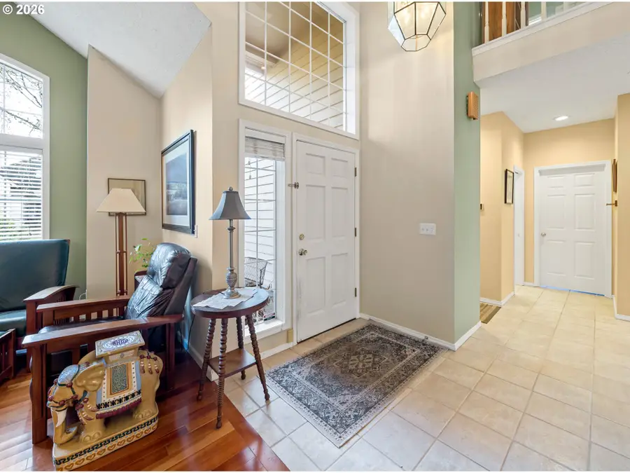 5300 Coventry Ct, Lake Oswego, OR 97035 - Image #2