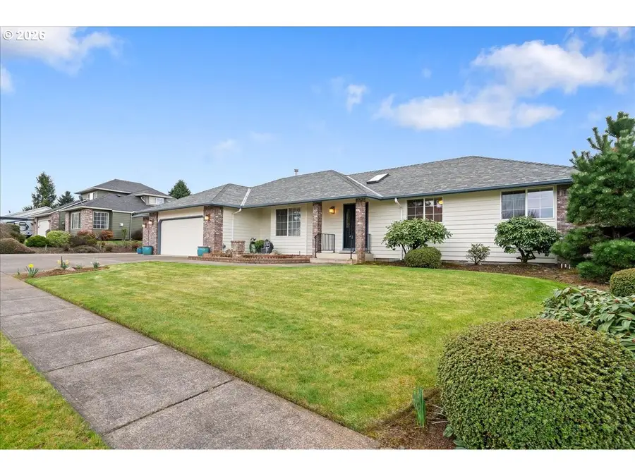 610 SW 7th St, Sublimity, OR 97385 - #2