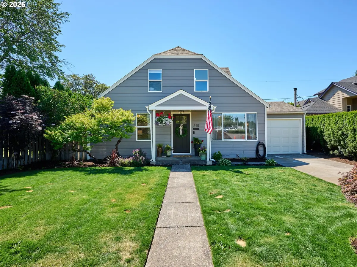 645 NW 5th Ave, Canby, OR 97013 - #1