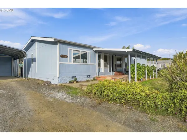 3801 Krohn Ln, Roseburg, OR 97471