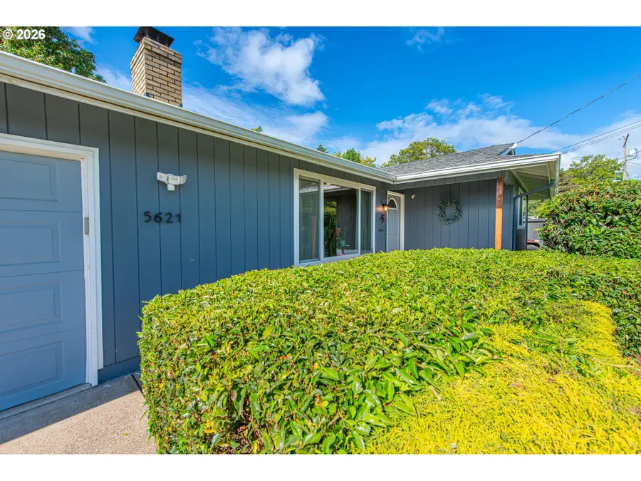 5621 Cody Ave, Eugene, OR 97402 - #3