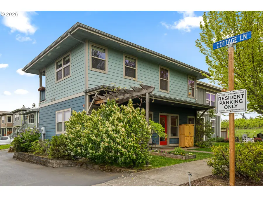 1229 29th St, Hood River, OR 97031 - #2