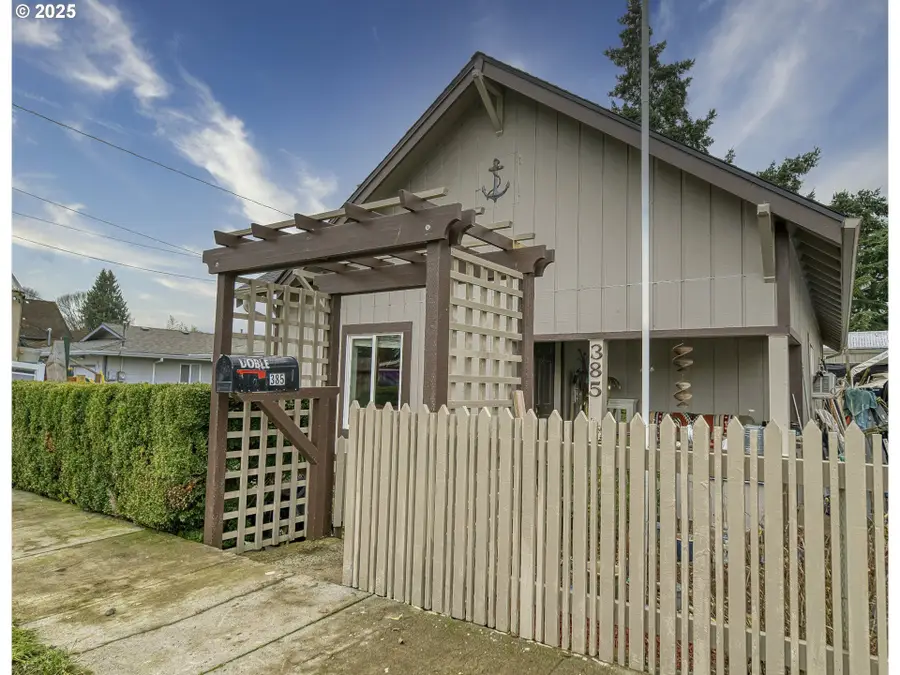 385 N 6th St, Saint Helens, OR 97051 - Image #2