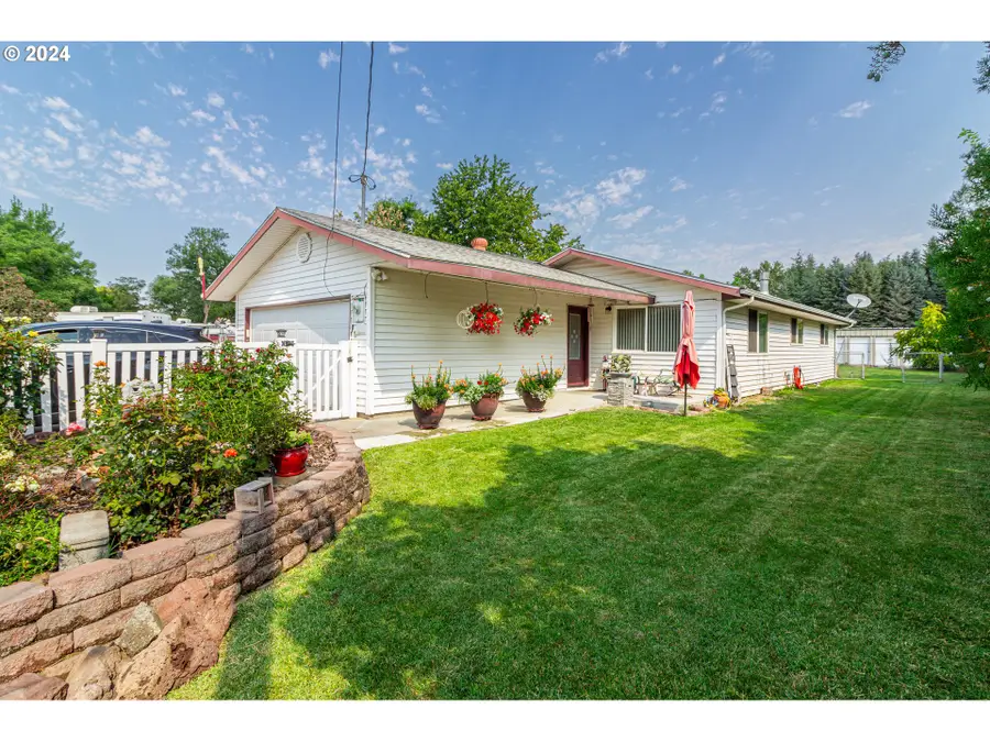 260 Blankenship Dr, Stanfield, OR 97875 - #2