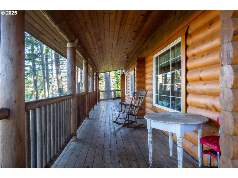 173 Park St, Glide, OR 97443 - Image #3