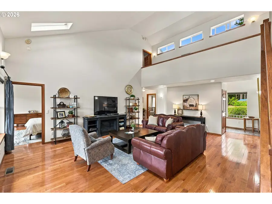 2060 Timberline Dr, Coos Bay, OR 97420 - #2
