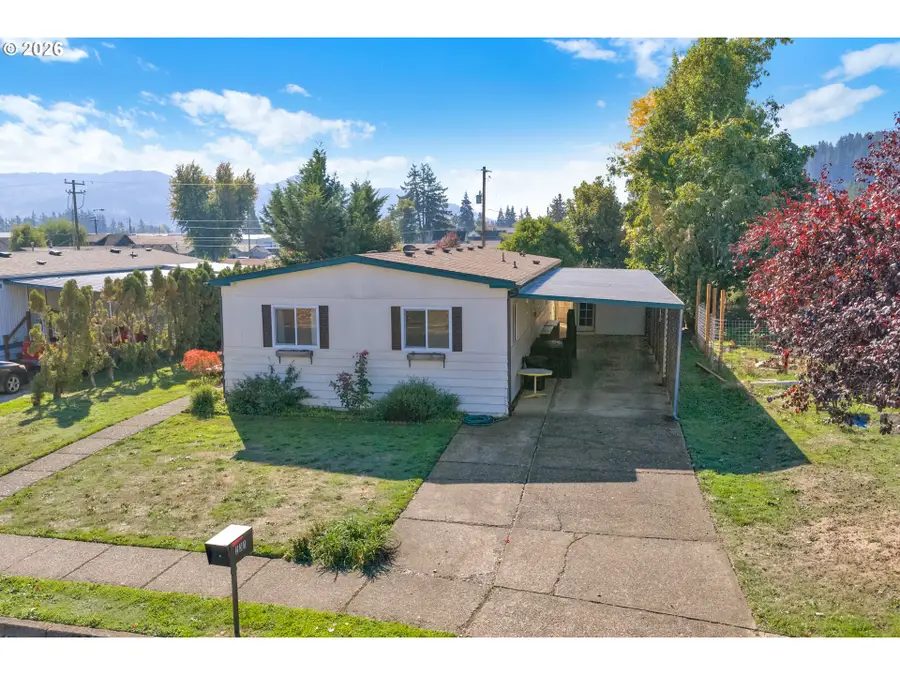 231 Creswood Dr, Creswell, OR 97426 - #2
