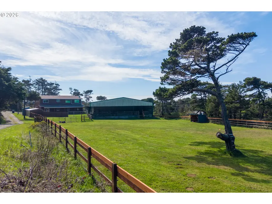 11880 NW Mallard St, Seal Rock, OR 97376 - #2