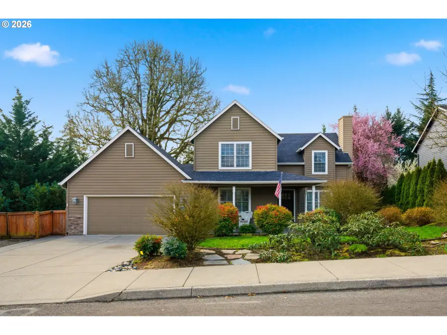 594 E 5th St, La Center, WA 98629 - #2