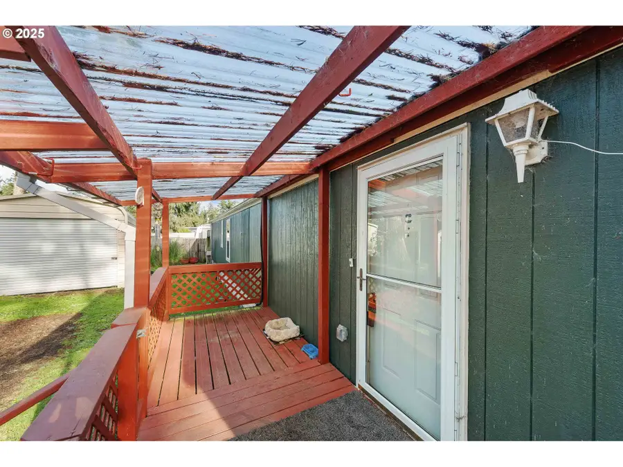 67624 Spinreel Rd #34B, North Bayside, OR 97459 - Image #3