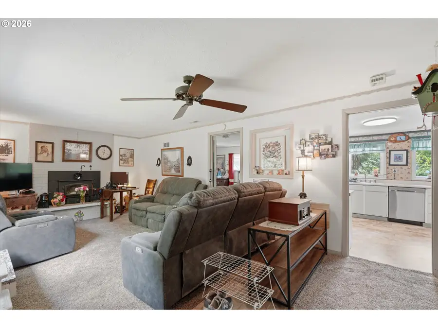 25100 SW Rainbow Ln, Hillsboro, OR 97123 - #2