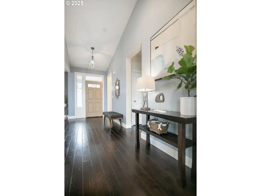 140 Nordstrom Ln, Kelso, WA 98626 - Image #2