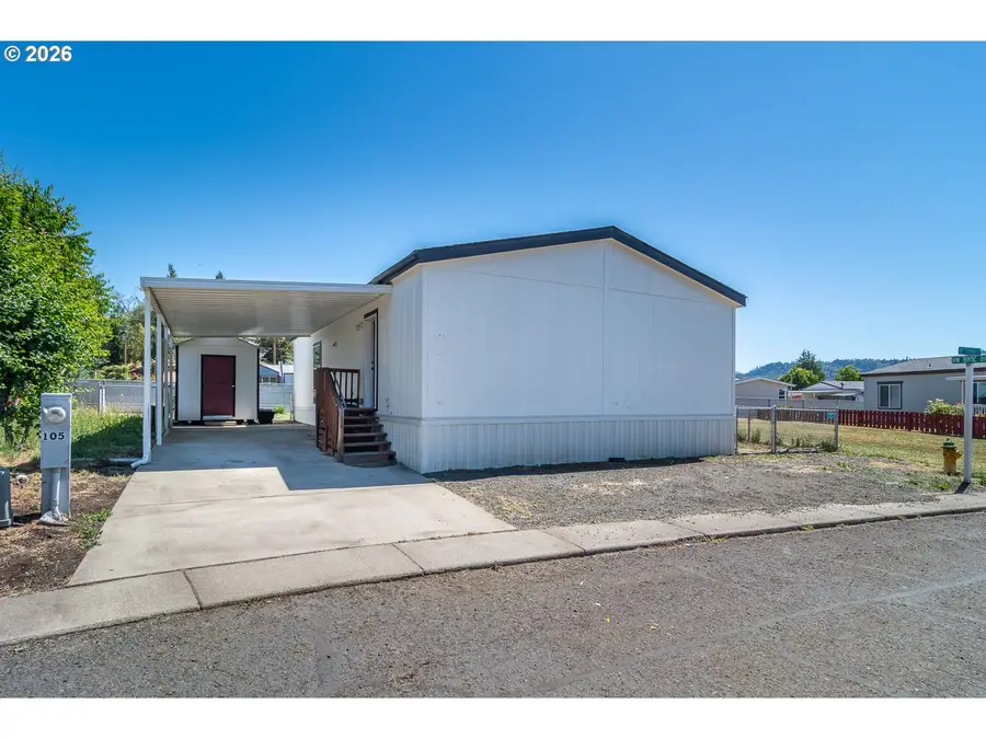 105 NW Stephanie Ct, Winston, OR 97496 - #2