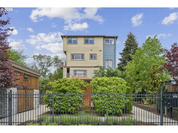 5321 NE Irving St #E, Portland, OR 97213