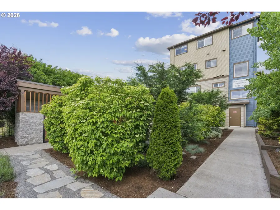 5321 NE Irving St #E, Portland, OR 97213 - #3